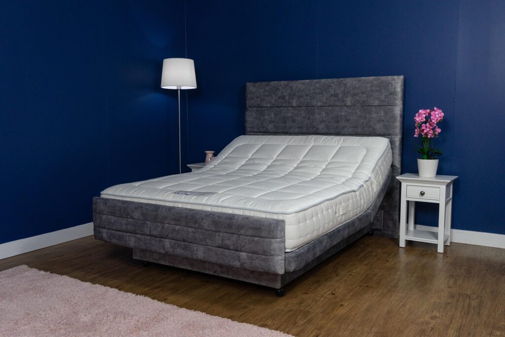 Hampton double bed.